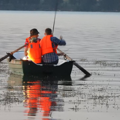 Un pescar de 96 de ani din Botoșani obține anual aviz pentru a pesca pe râul Prut