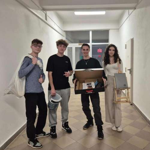 Elevii de la Colegiul "Ecaterina Teodoroiu" din Târgu Jiu au organizat "No Backpack Day"