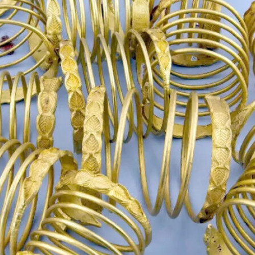 Brățările dacice de aur, recuperate cu eforturi majore de statul român