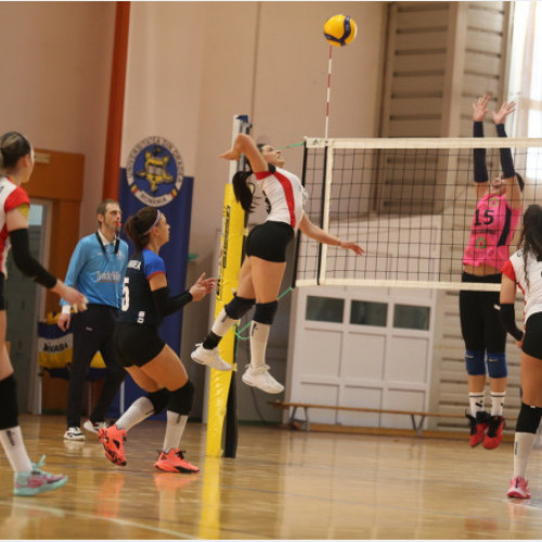 CSU Oradea pierde pe teren propriu în fața CSM Caransebes