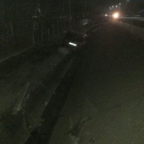 Incident rutier: un autoturism a parasit partea carosabilă