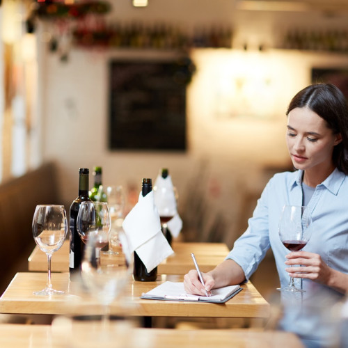 România recunoaște oficial ocupația de enolog, marcând un moment important pentru industria vinului