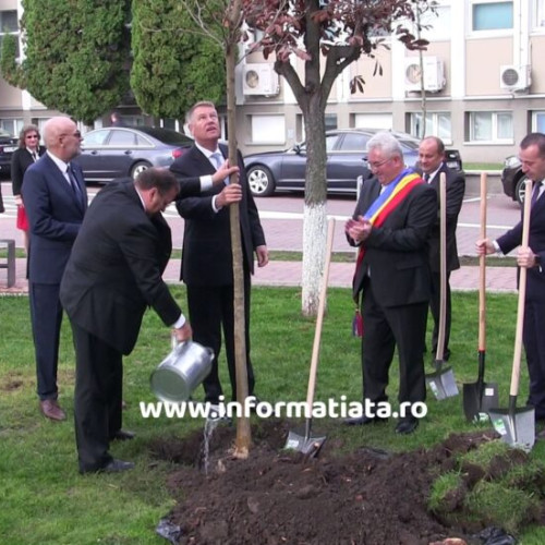 Klaus Iohannis își prezintă demisia din funcția de președinte al României