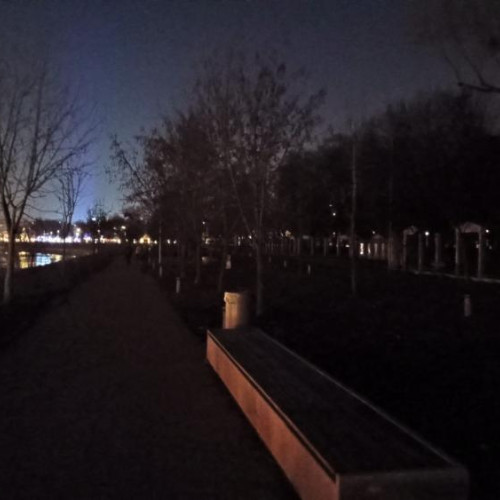 Clujenii semnalează probleme cu iluminatul pe malul Someșului