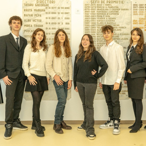 Elevi de la Liceul Teoretic Traian din Constanța câștigă un concurs internațional cu proiectul „MARTIAN ROOTS”