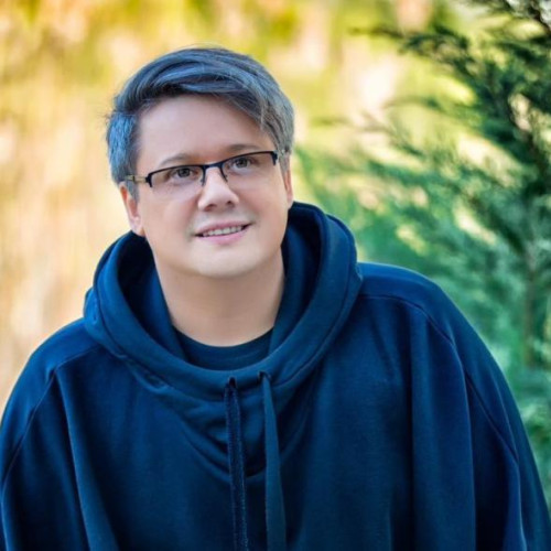 Fuego revine pe scenă într-un spectacol dedicat aniversării Universității Dimitrie Cantemir