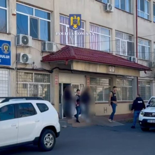 Doi bărbați reținuți pentru tâlhărie în Târgoviște