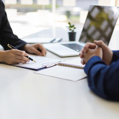 Discrepanțe în integrarea persoanelor din mediul rural pe piața muncii între județe