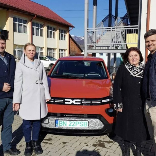 Primăria Sângeorz-Băi cedează două mașini electrice unităților de învățământ
