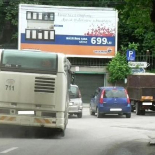 Clujenii se plâng de blocajele generate de mașinile de marfă pe Calea Florești