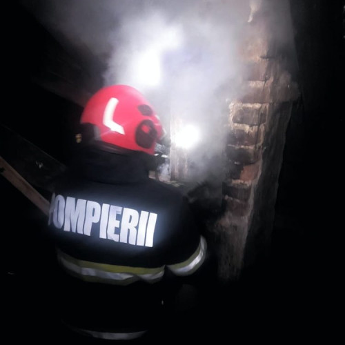 Pompierii din Maramureș au intervenit la 10 incendii în acest weekend