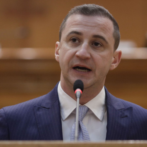 Alfred Simonis critică demisia lui Klaus Iohannis