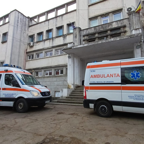 Botoșănean transportat de urgență la spital după ce i s-a făcut rău la Nova Apaserv