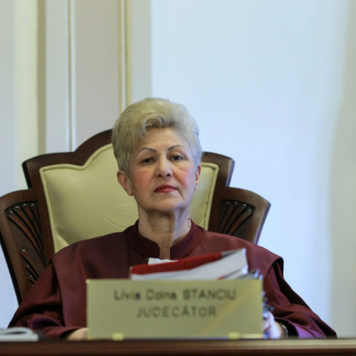 Trei judecători ai Curții Constituționale, recompensați de Klaus Iohannis