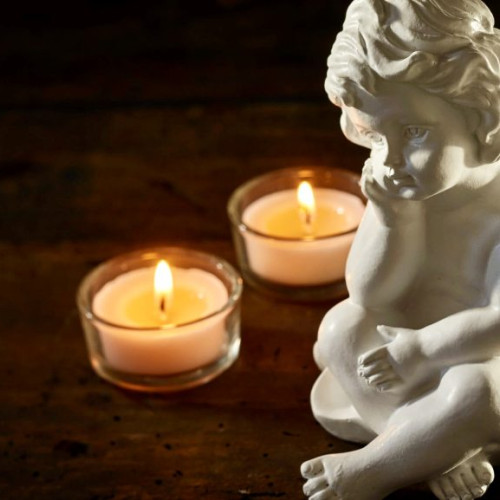 Doliu în Pitești: O fetiță de clasa a IV-a a pierdut lupta cu o boală rară