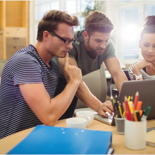 Distracția în cazinourile online, în creștere printre români