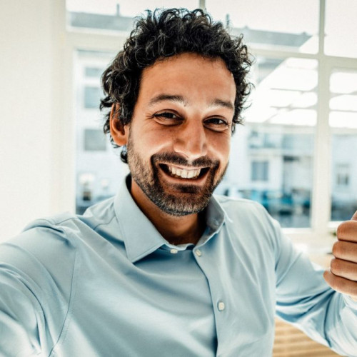 Antreprenorii pot deschide cont de companie online la ING, fără documente sau apeluri video