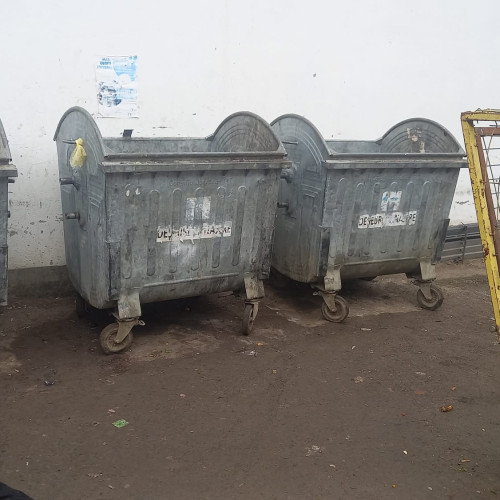 Botoșănean prins arzând cabluri electrice pentru a extrage cupru