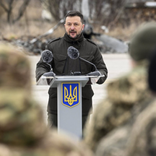 Ucraina își reafirmă aspirațiile către NATO, dar se pregătește pentru un nou scenariu