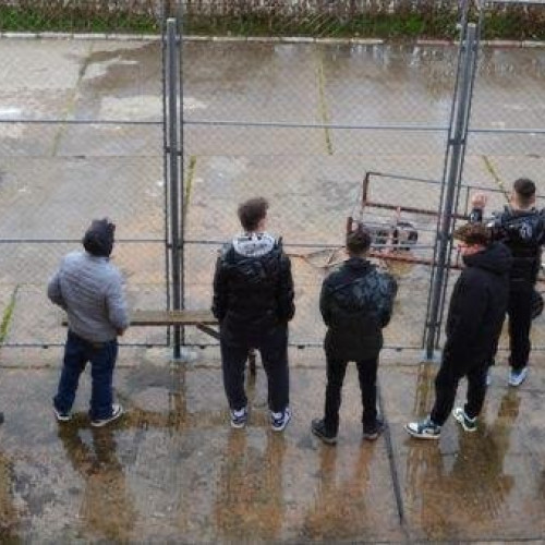 Opt liceeni din Arad experimentează viața într-un penitenciar pentru a înțelege consecințele legii