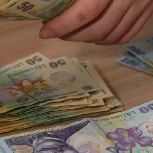 Guvernul acordă un ajutor financiar de 800 de lei pentru pensionarii cu venituri mici