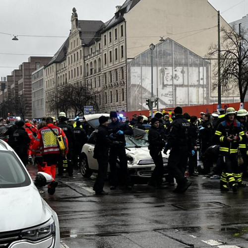 Mașină intră în mulțime la Munchen, 28 de răniți, dintre care unii în stare critică