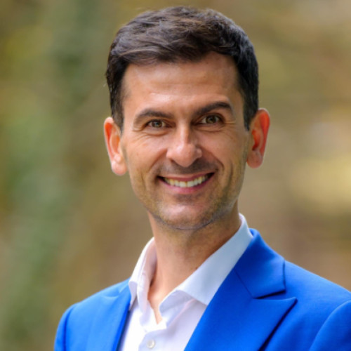 Profesorul clujean Dan C. Vodnar devine membru corespondent al Academiei Române