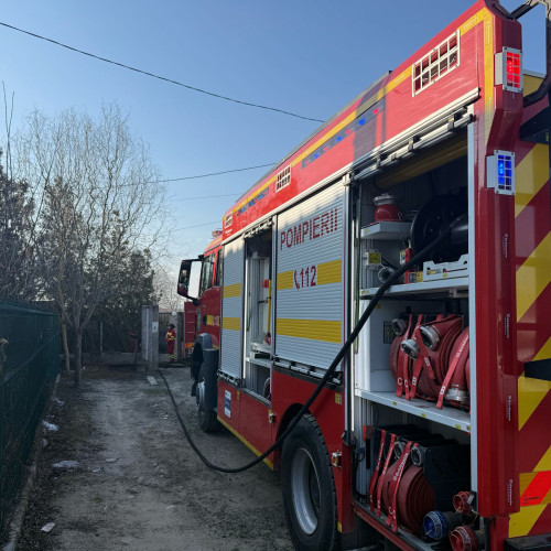 Incendiu stins rapid, fără victime