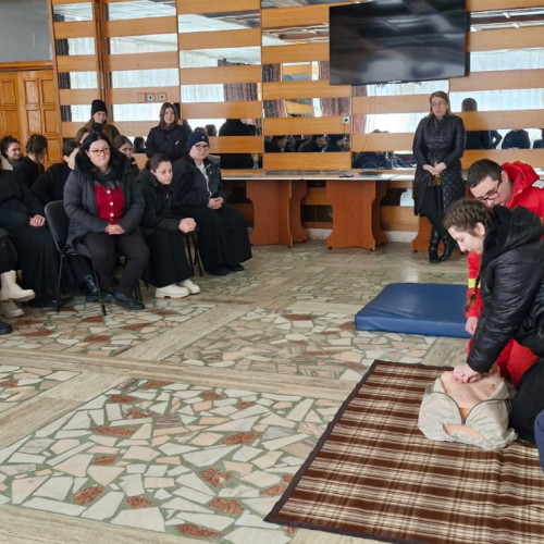 Activități de educație pentru acordarea primului ajutor în județul Neamț