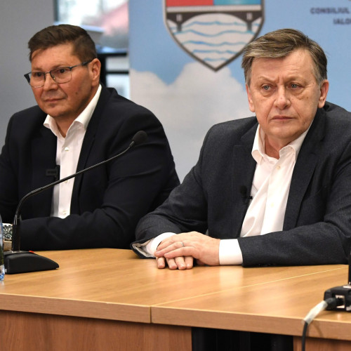 Alegeri prezidențiale 2025: Crin Antonescu, candidatul independent susținut de PSD și PNL