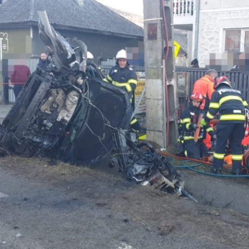 Accident rutier în Vișeu de Sus: două persoane rănite