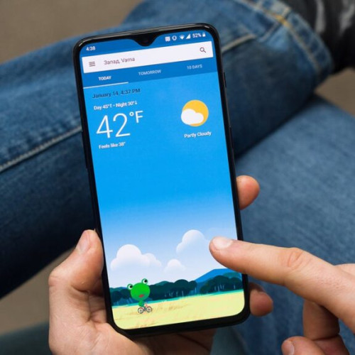 Utilizarea aplicației de vreme: Funcții avansate pentru utilizatori