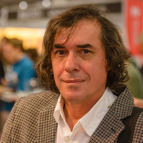 Facultatea de Litere a Universității din București sprijină candidatura lui Mircea Cărtărescu