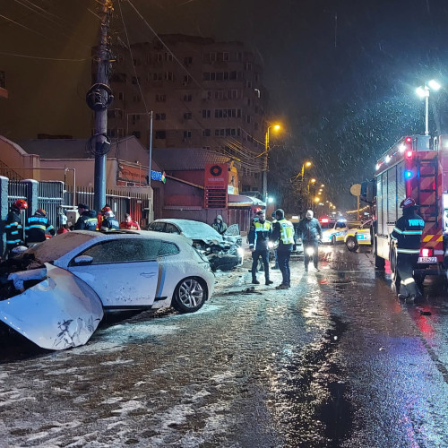 Tânăr de 15 ani în stare critică după un accident rutier