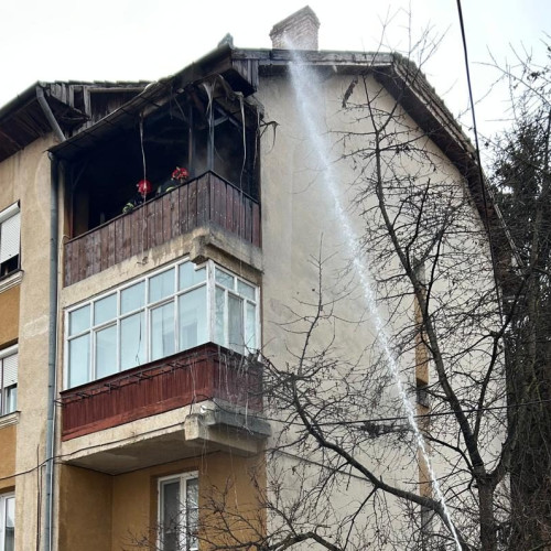 Incendiu stins în municipiul Aiud