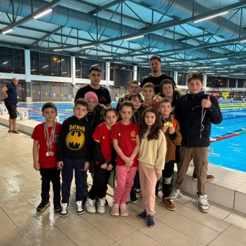 Inotătorii Clubului Sportiv Seini au obținut rezultate remarcabile la NYSC Kupa