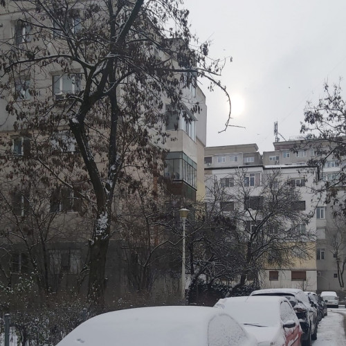 Cerul de iarnă al Galațiului: ninsoare și amintiri literare