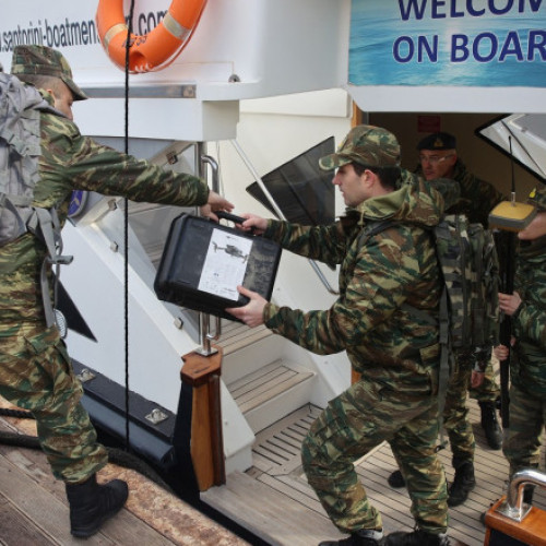 Grecia va înființa un port de evacuare pe insula Santorini