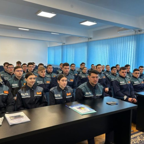 Zeci de elevi de la școlile de agenți și subofițeri își desfășoară practica în Botoșani