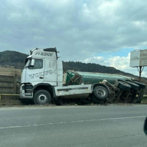 Accident între două TIR-uri la ieșirea din Dej