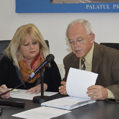 Schimbări la Institutia Prefectului Sibiu: Doi funcționari publici se pensionează