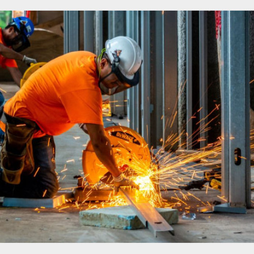 România are una dintre cele mai scăzute rate ale populației active din Uniunea Europeană