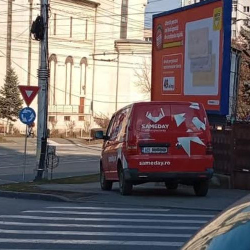 Curierii din Cluj-Napoca recurg la soluții disperate pentru livrări rapide