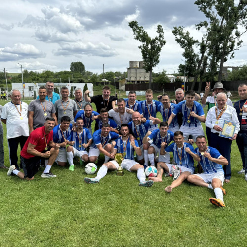 Fotbal și baschet: competiții în plină desfășurare în județ