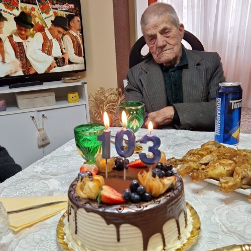 Bunic din Botoșani sărbătorește 103 ani