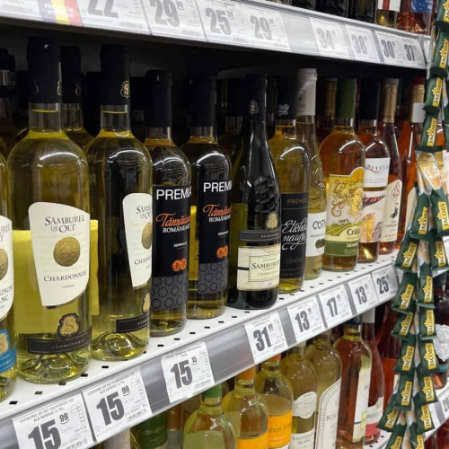 Un tânăr din Blaj reținut pentru furt de băuturi alcoolice