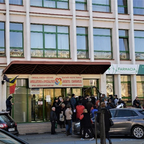 Percheziții la Satu Mare pentru trafic de influență și luare de mită