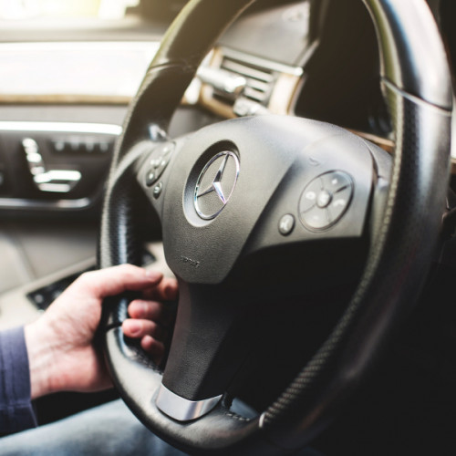 Verificări ale ANAF privind tranzițiile de vehicule de lux din UE