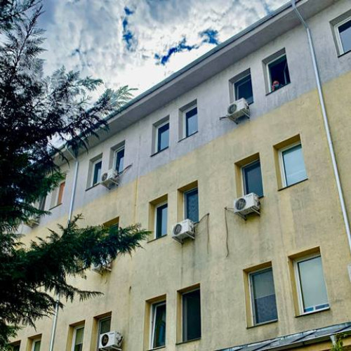 Incident la Spital: Tencuiala s-a desprins în secția de boli infecțioase