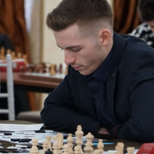 Mihnea Costachi câștigă din nou titlul național la Dezlegări